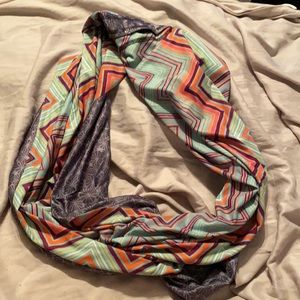 Infinity scarf